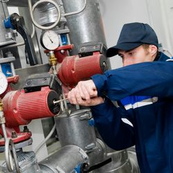 Manutenção de bomba de agua